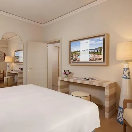 Almar Timi Ama ホテル