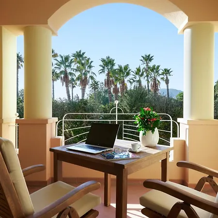 Almar Timi Ama & Hotel