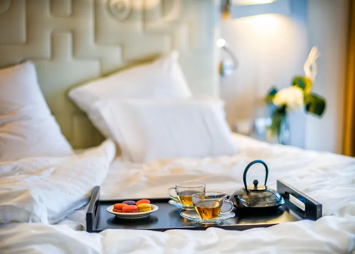 Almar Timi Ama & Hotel